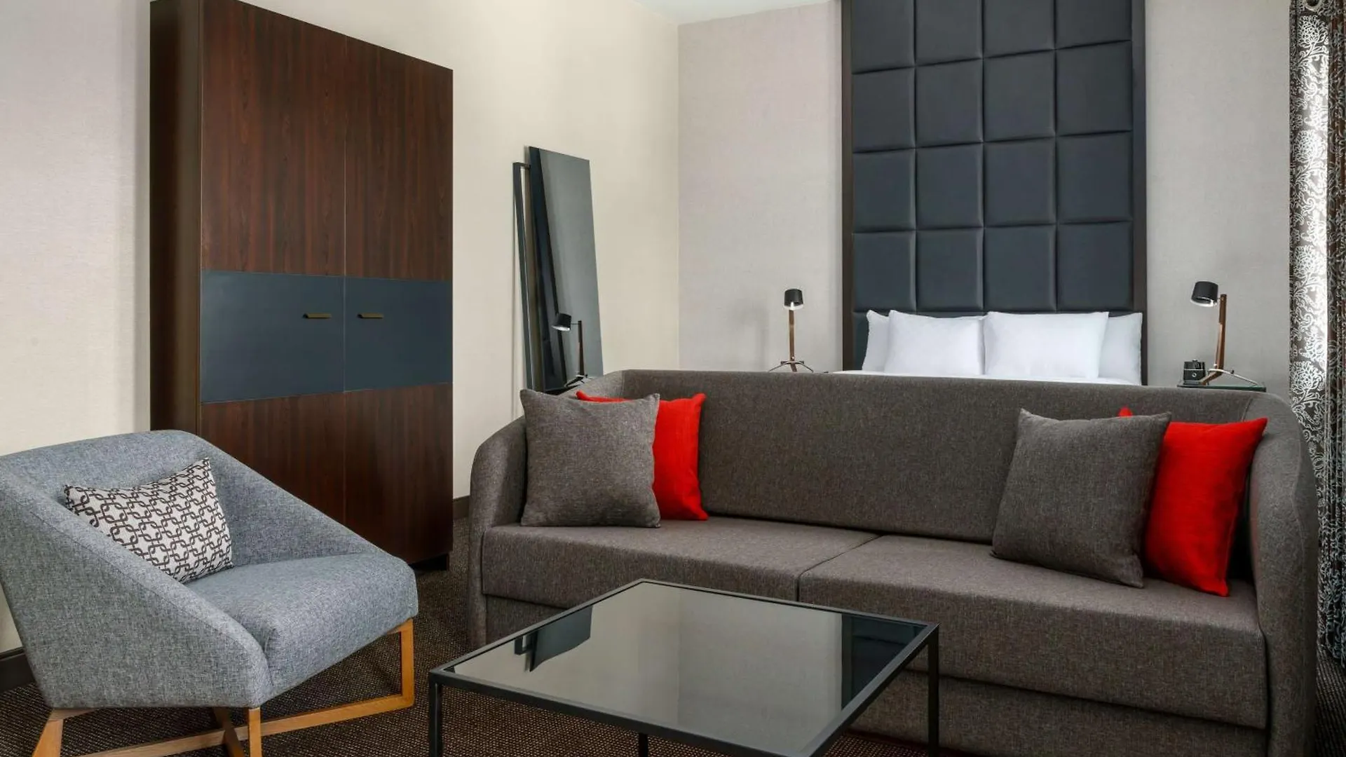 Joinery Hotel Pittsburgh, Curio Collection By Hilton