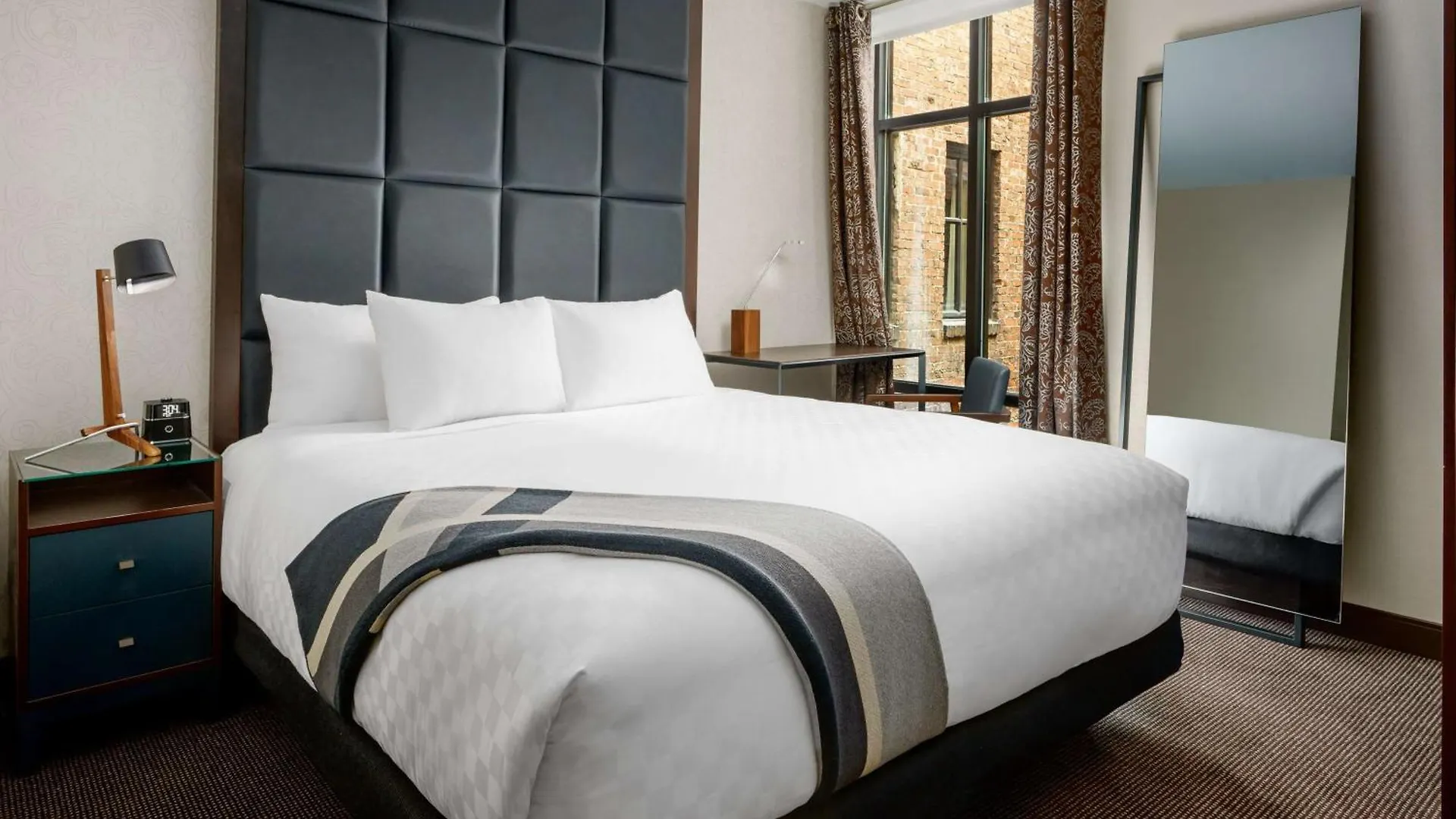 Joinery Hotel Pittsburgh, Curio Collection By Hilton