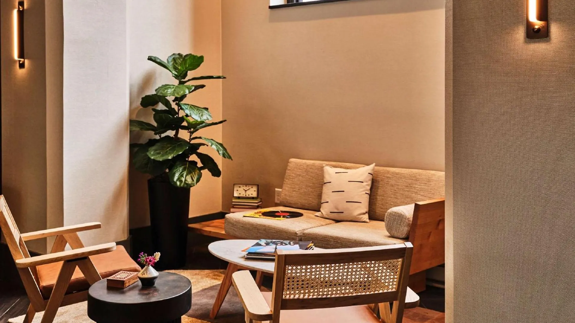 Joinery Hotel Pittsburgh, Curio Collection By Hilton