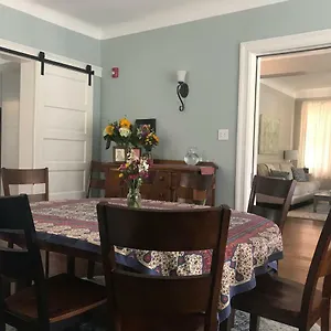 Bed & Breakfast Morning Sun -, Pittsburgh