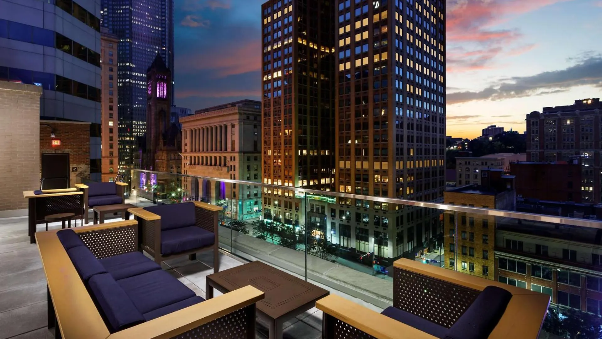 Joinery Hotel Pittsburgh, Curio Collection By Hilton